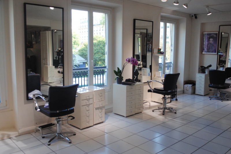 salon-coiffure-BRENON-min_floor-home-office-property-living-room-room-781228-pxhere.com